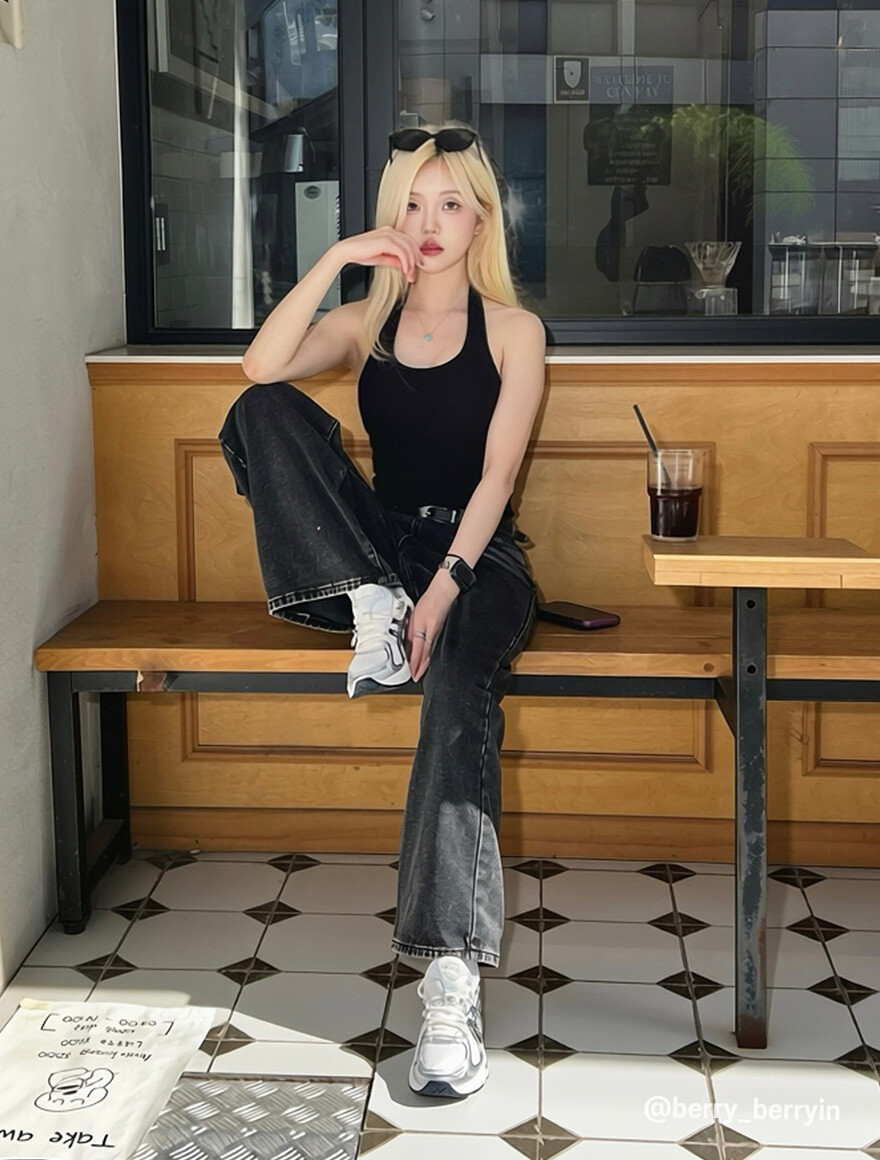메인_스타일매거진_스트라터스MC22